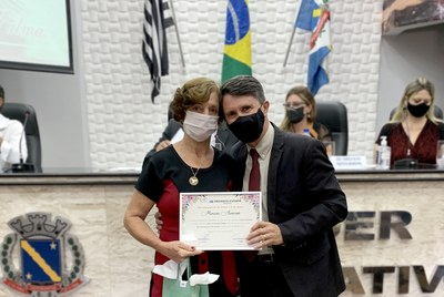 Vereador Cirineu e sua homenageada