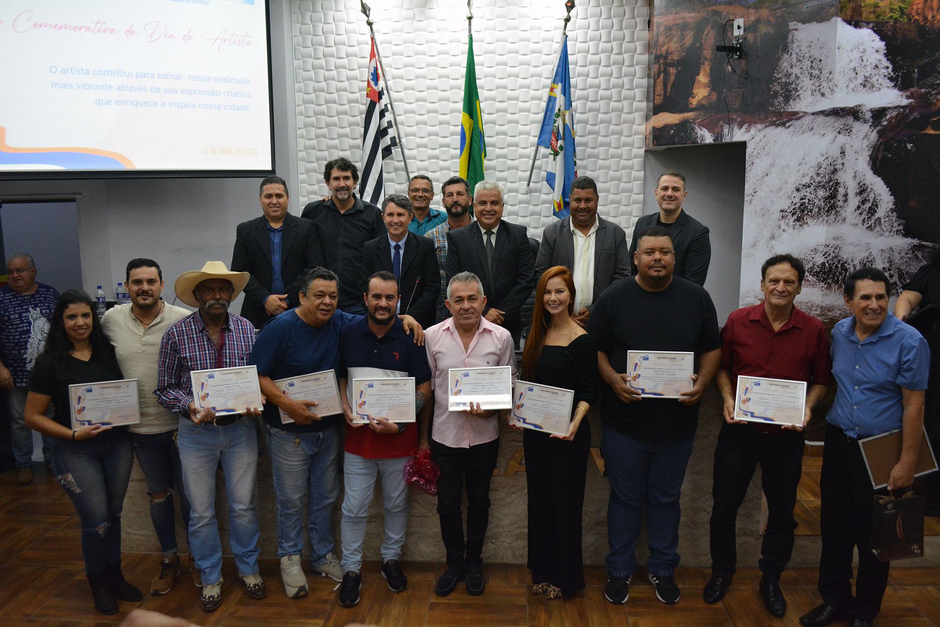  Câmara Municipal de Votorantim faz Sessão Comemorativa ao Dia Municipal do Artista