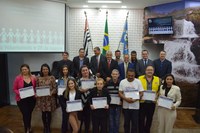 Câmara realiza solenidade em homenagem à voluntários sociais