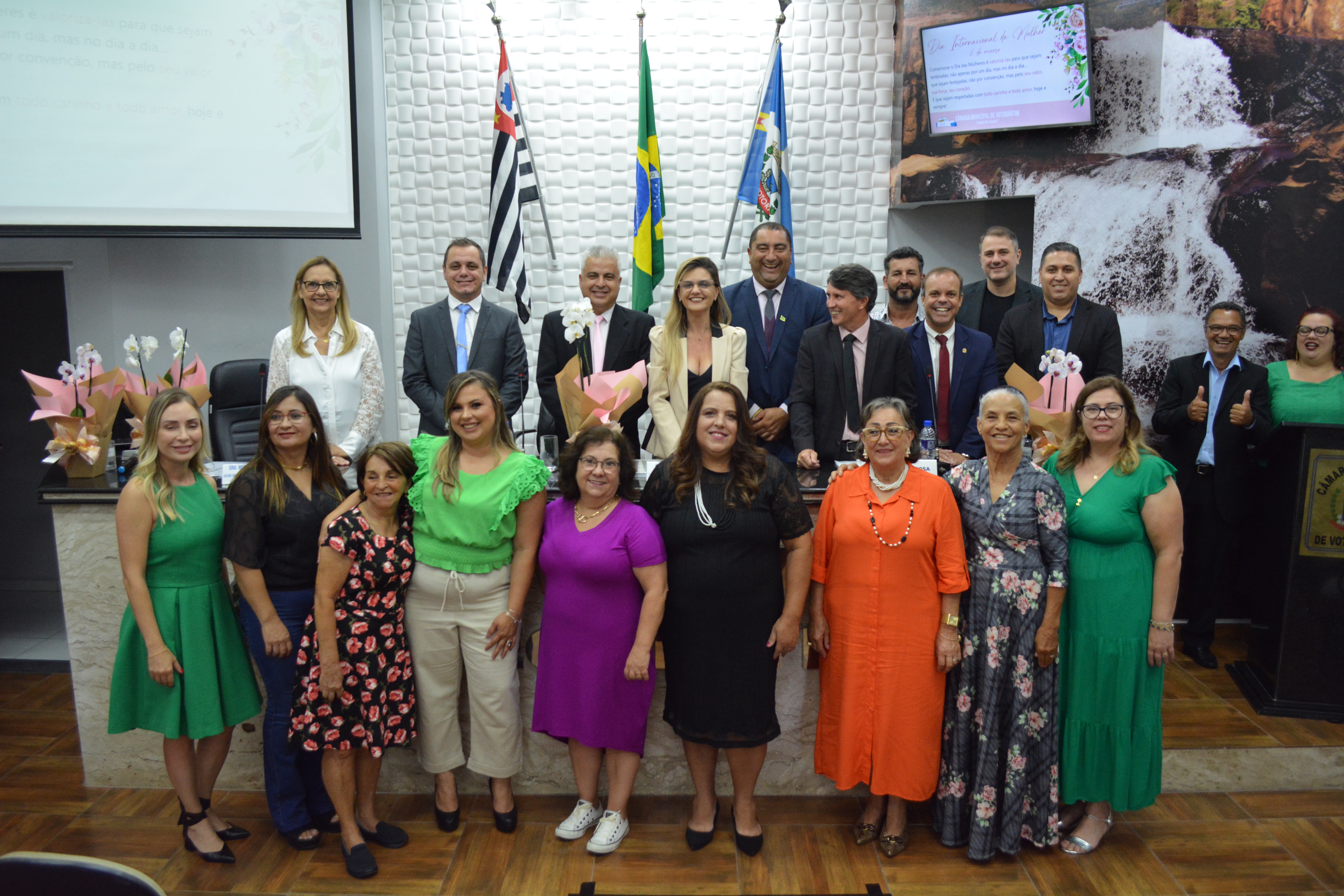 Câmara realiza solenidade em homenagem ao Dia Internacional da Mulher