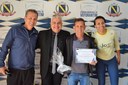 Cesar Silva homenageia atleta de corrida de rua e Servidor Público